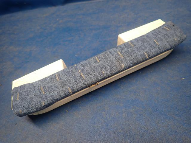 1414082-1. Cessna - Armrest - Door Pull